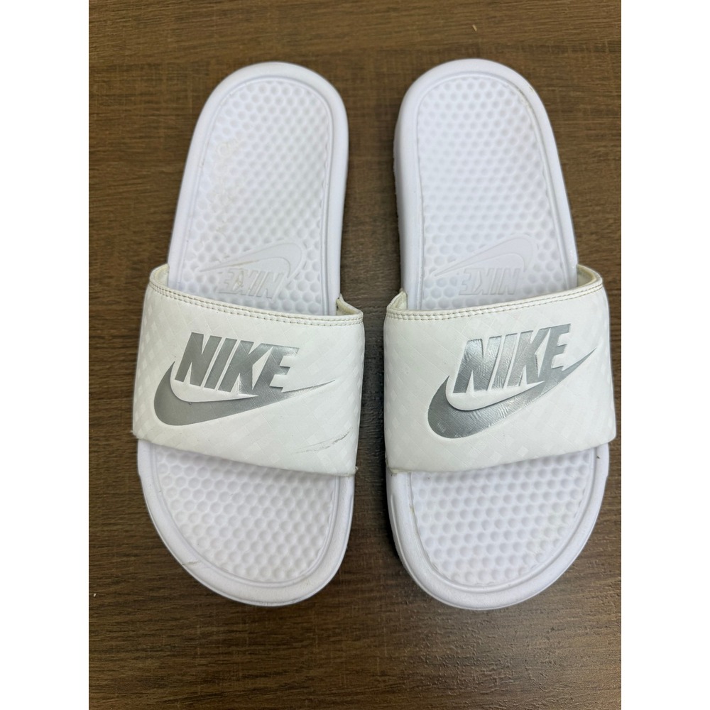 NIKE Benassi JDI Womens Slide Sandals Size 10 NWOB White/Silver US 10 Uk 7.5 EUR